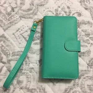 iPhone 6 wristlet